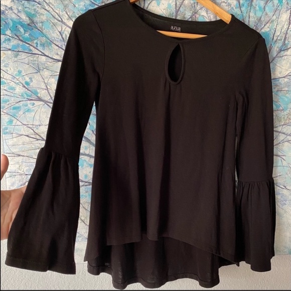 a.n.a Bell Sleeved Top - Picture 1 of 4